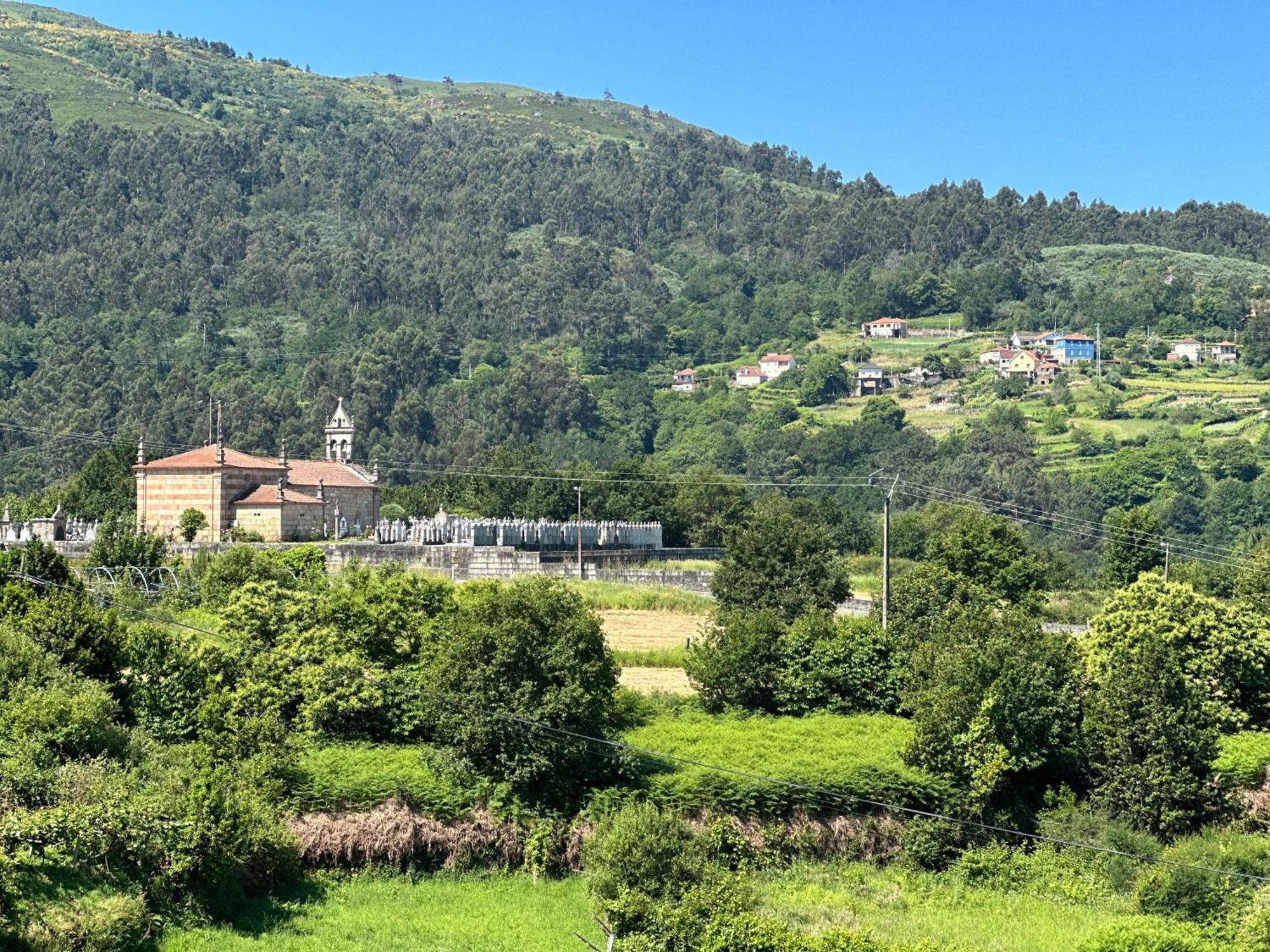 Casa La Oveja Negra, Con Piscina Villa Оуренсе Екстериор снимка